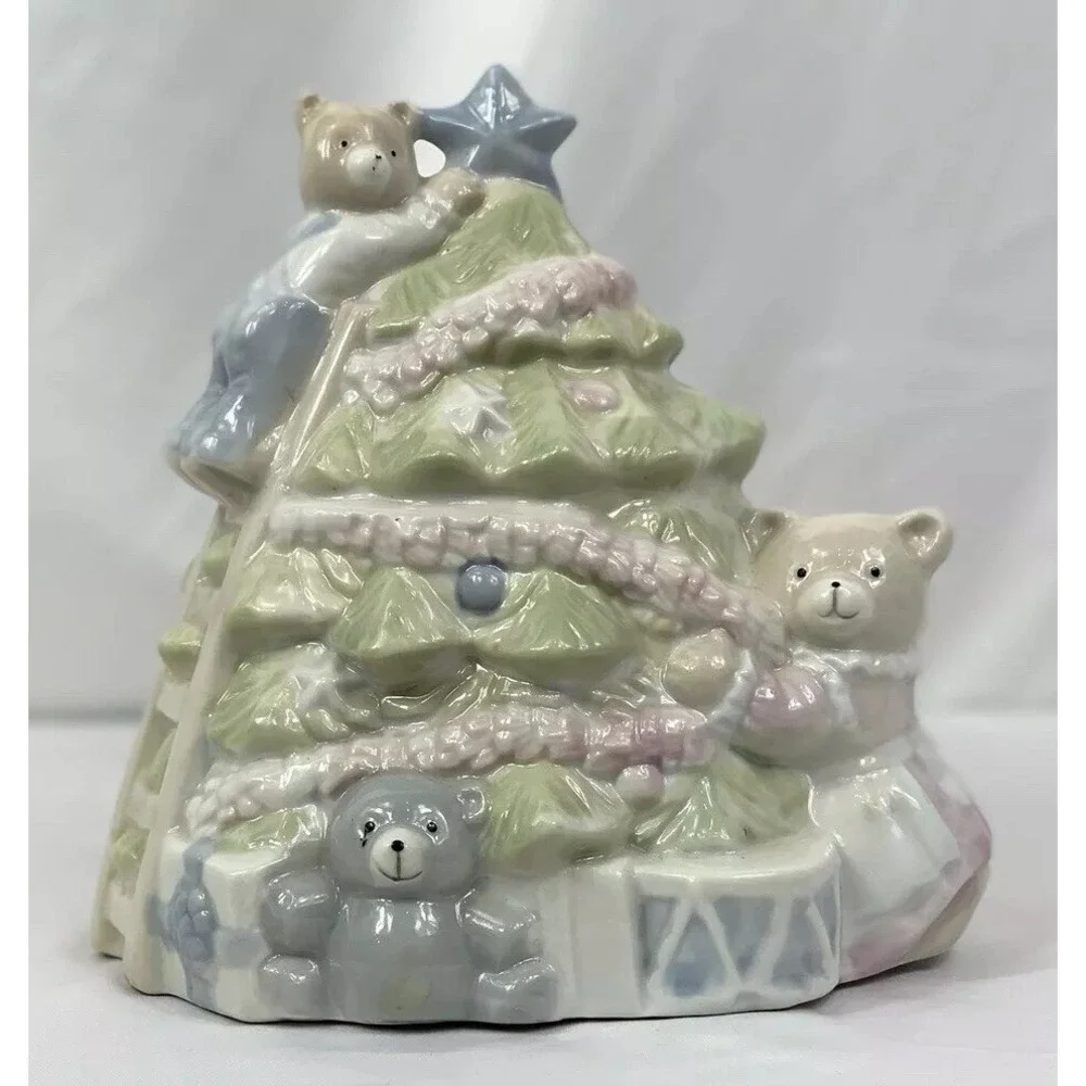 Christmas Music Tree Made Of Ceramic‎ Plays 